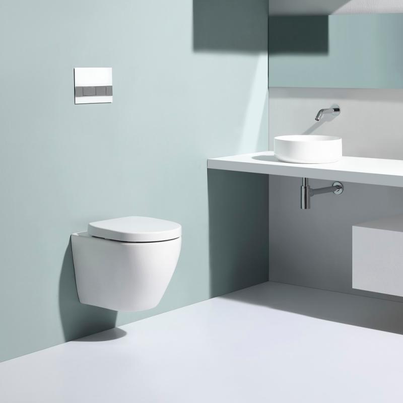 Modern Ceramic Wall Hung Toilet 450×360×350mm Washdown Flushing Soft Close UF Seat