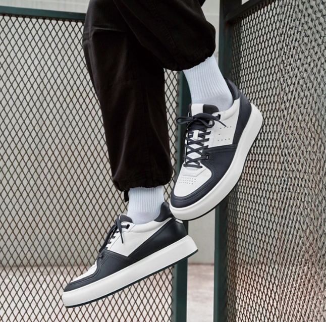 2025 Newest Trendy Design Casual Shoes Sneakers Skateboarding Shoes for Men Wholesale Breathable Trendy Design