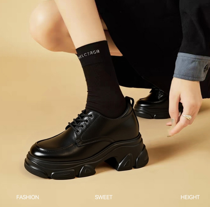 2025 New Women's Black Leather Loafers British Style Thick-Soled Casual Shoes with Fashionable Lace-Up Design
