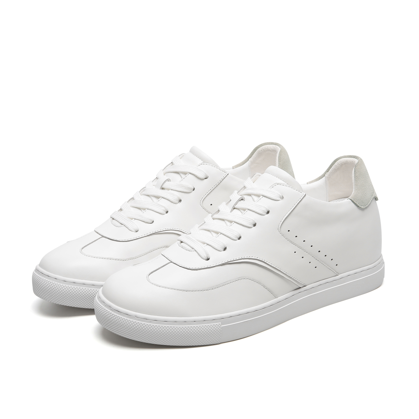 2025 New Men's White Casual Sneakers Korean Style Sports Shoes Trendy  Lace-Up for Spring Summer Skateboarding Shoes