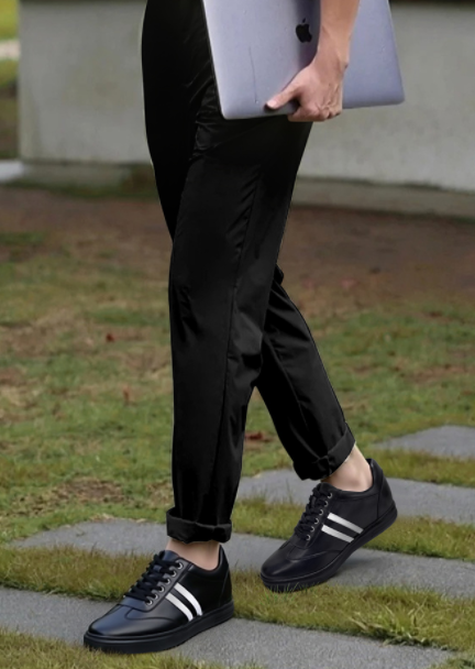 2025 New Black Cow Leather Trend Men's Board Shoes All Match The Trend Of High Quality Business Casual Sports Shoes