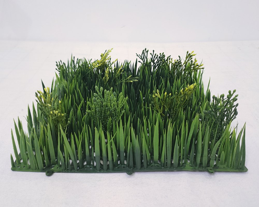 Simulated turf of Four Seasons Green cypress