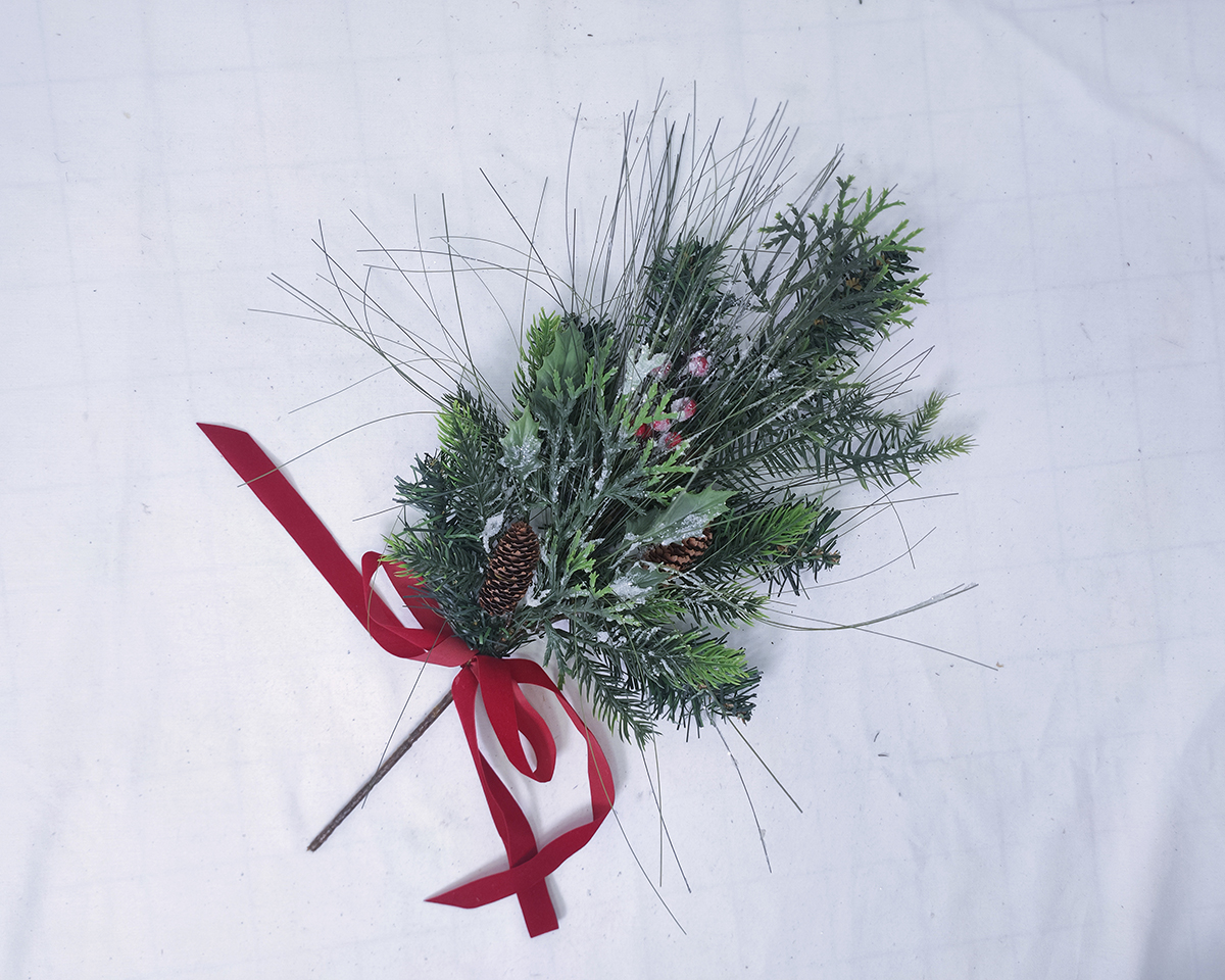 Korean cypress Carnival Christmas leaf ribbon simulation Christmas branch