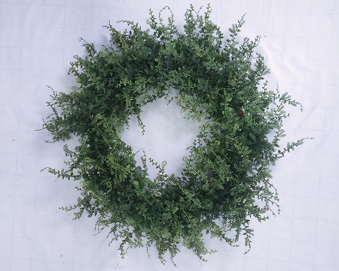 10-inch blue field grass simulation wreath