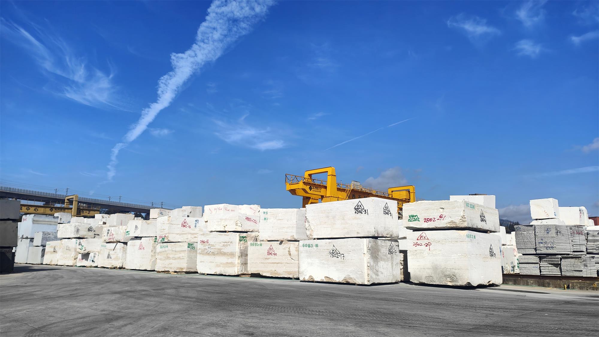 Every shipment undergoes 3-stage quality control: block selection, slab calibration, and final packaging inspection. We comply with international standards and welcome third-party audits—because your trust is earned, not assumed.