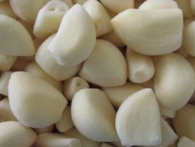 IQF Frozen Garlic Cloves