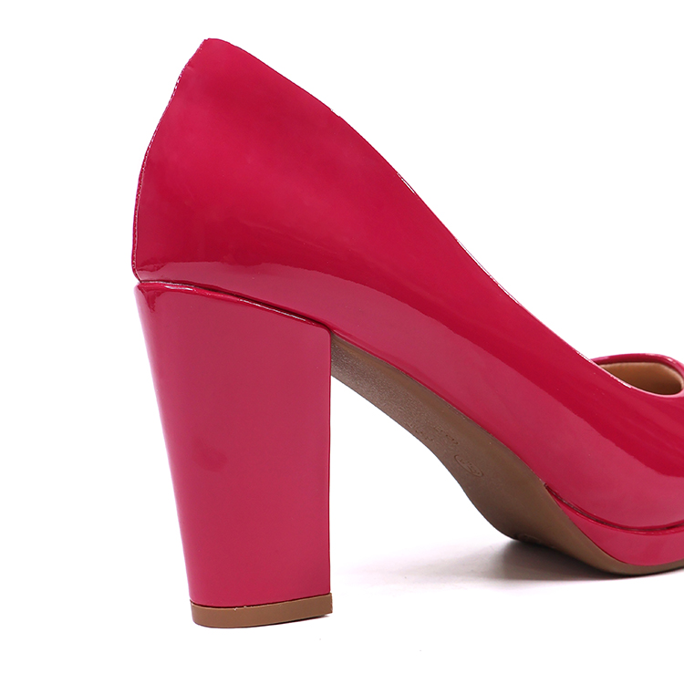 THICK-HEELED  HIGH HEELS