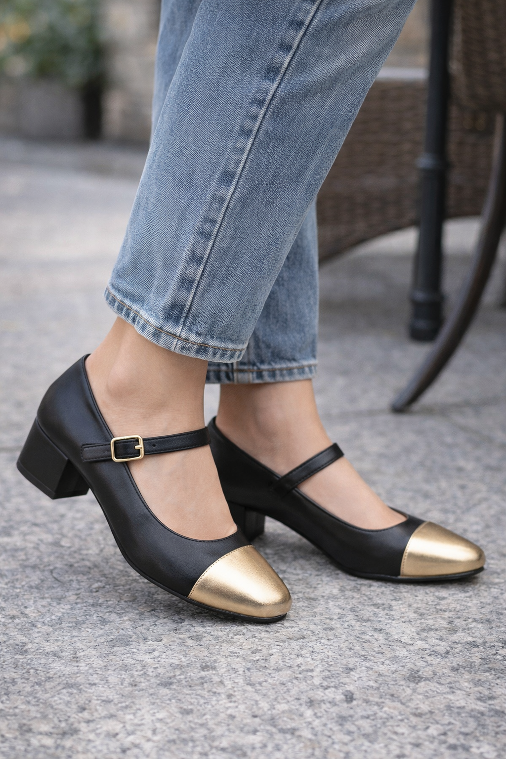 Jean-Friendly Stress-Free Lightweight Almond-Toe Mary Jane Heels