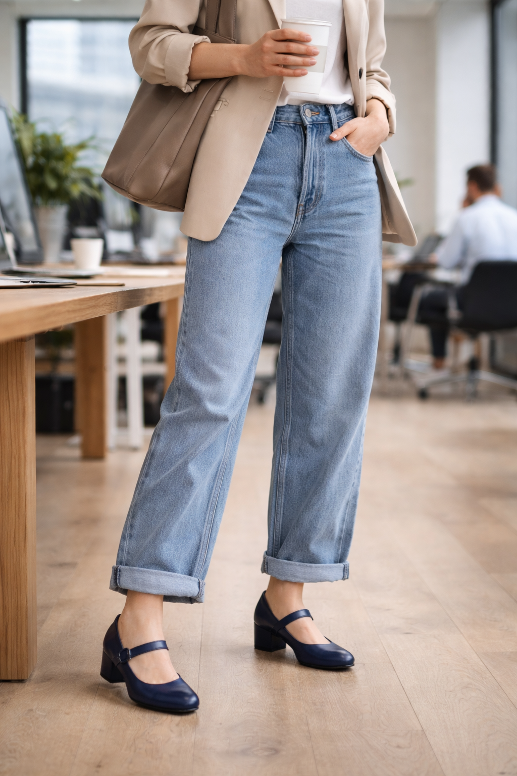 لماذا تتماشى أحذية الكعب النسائية Jean-friendly Stress free lightweight almond-toe Crossover-Strap comfortable مع اتجاه أسلوب الحياة الصحي الحديث؟