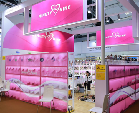 2024 Canton Fair: Ninety-nine showcases new comfortable women's shoes  