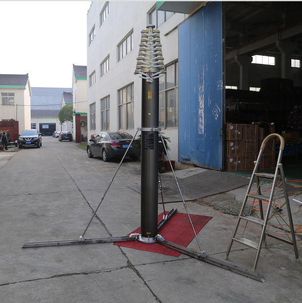 18m locking mast retracted