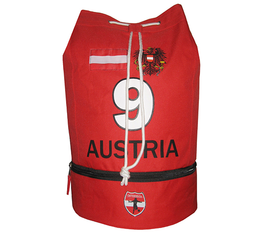 AU004