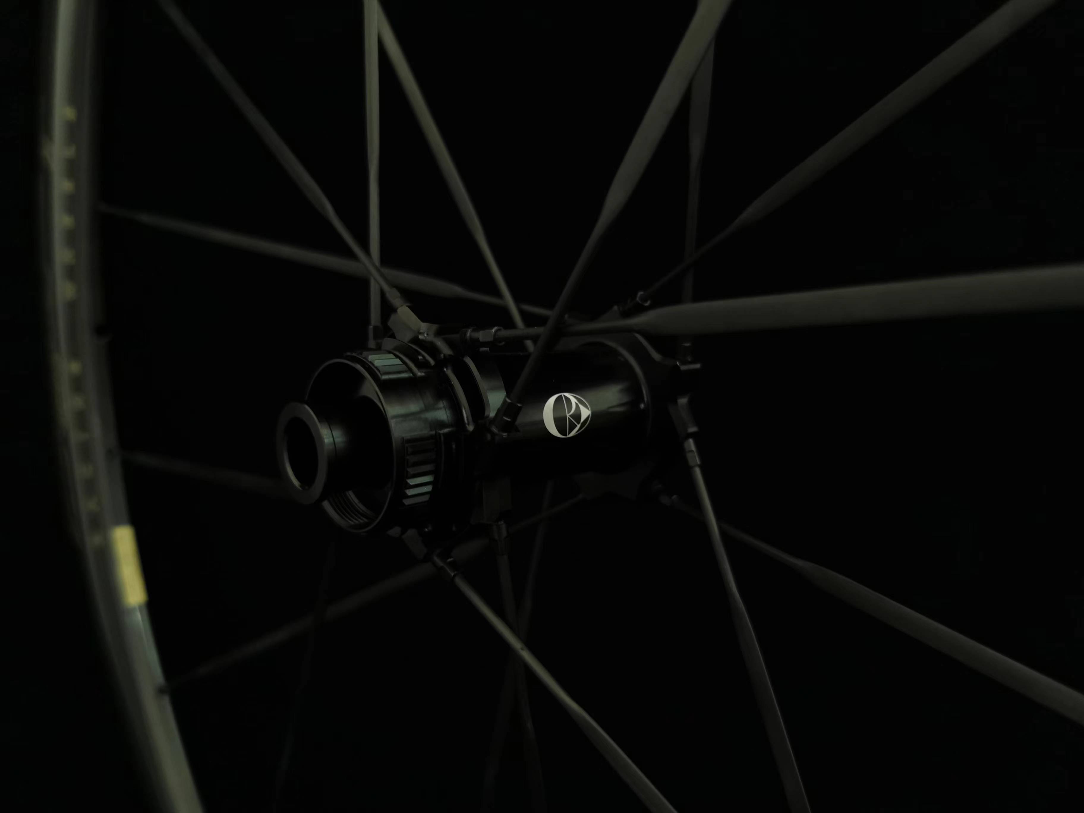 CS4045碳纤维辐条轮组