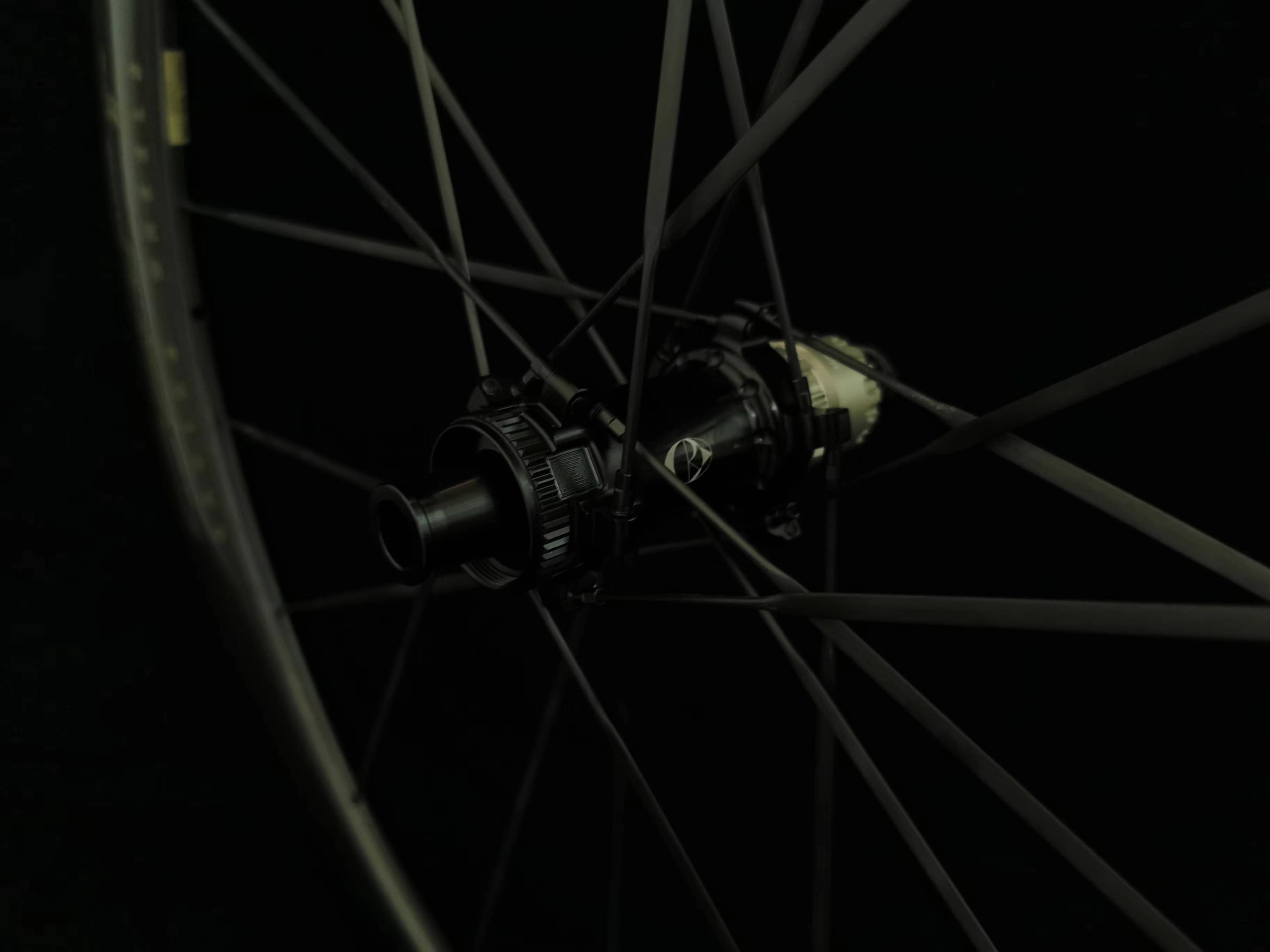 CS4045碳纤维辐条轮组