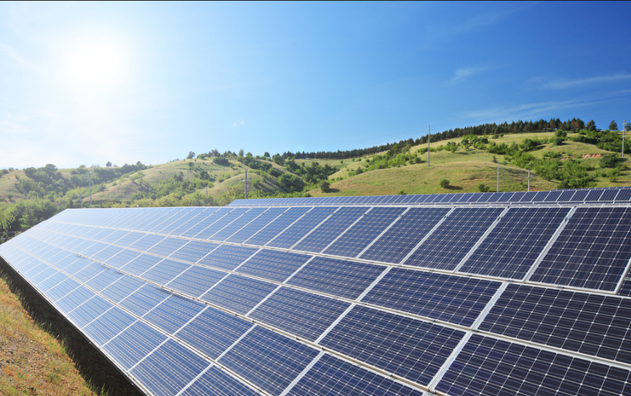 纳米二氧化钛在太阳能电池中的应用研究