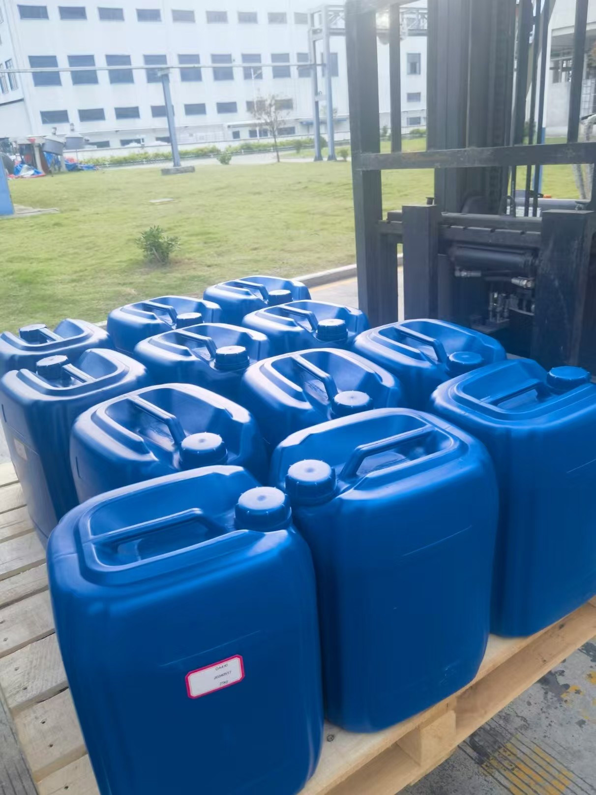 纳米二氧化钛卸货