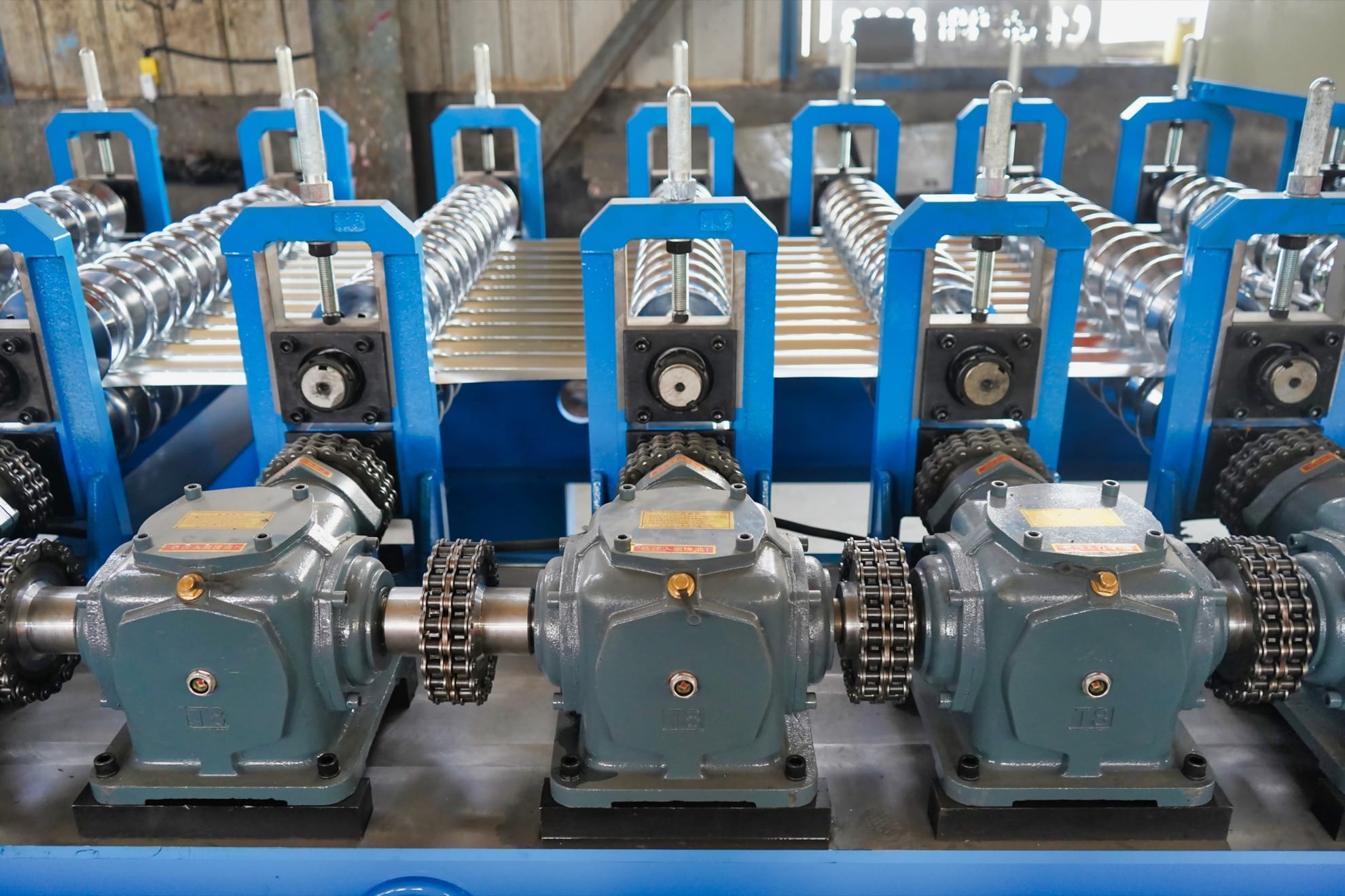 Corrugated Sheet Roll Forming Machine with PLC Touch Screen