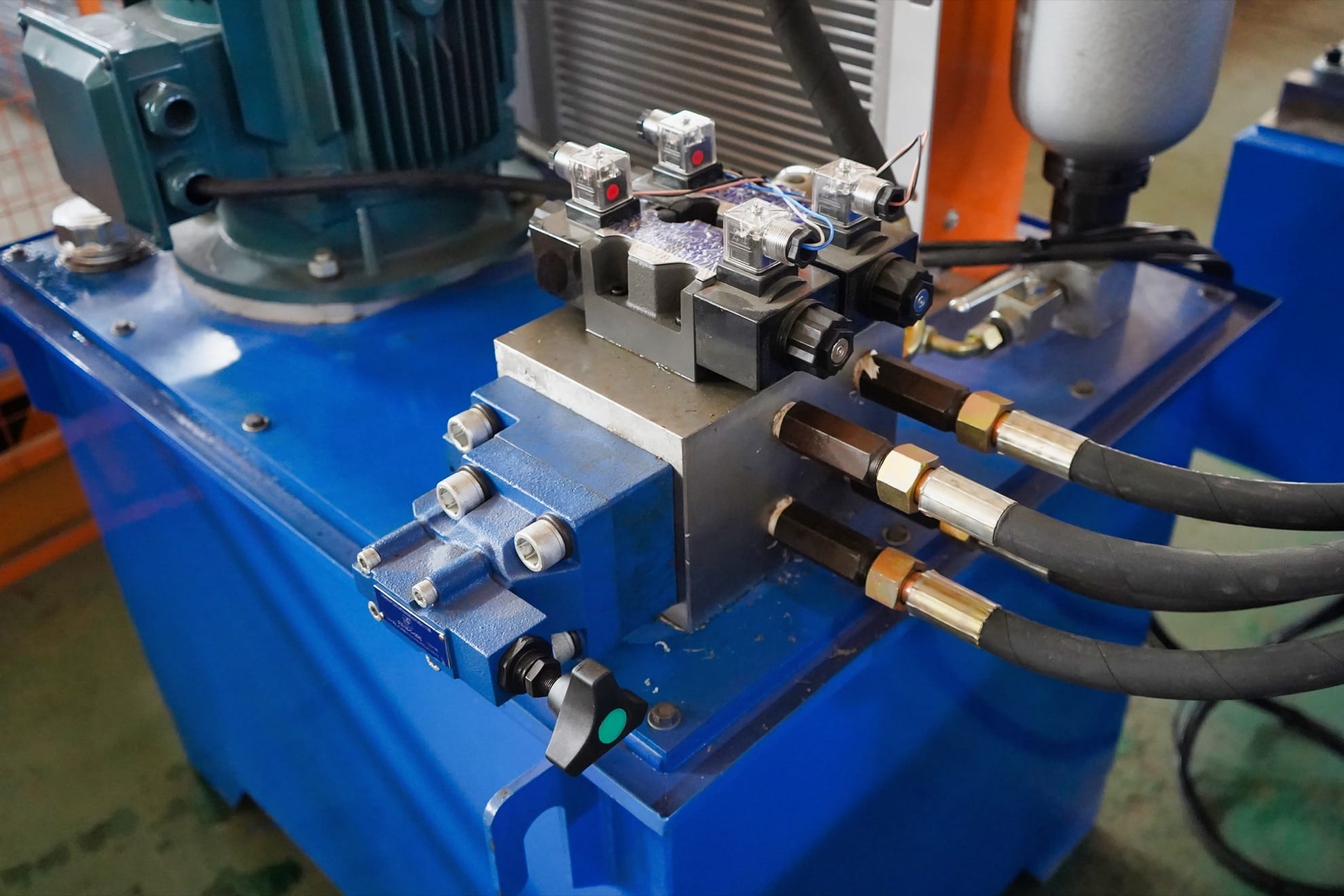 Automatic Glazed Tile Roll Forming Machine for Metal Roofing Sheets