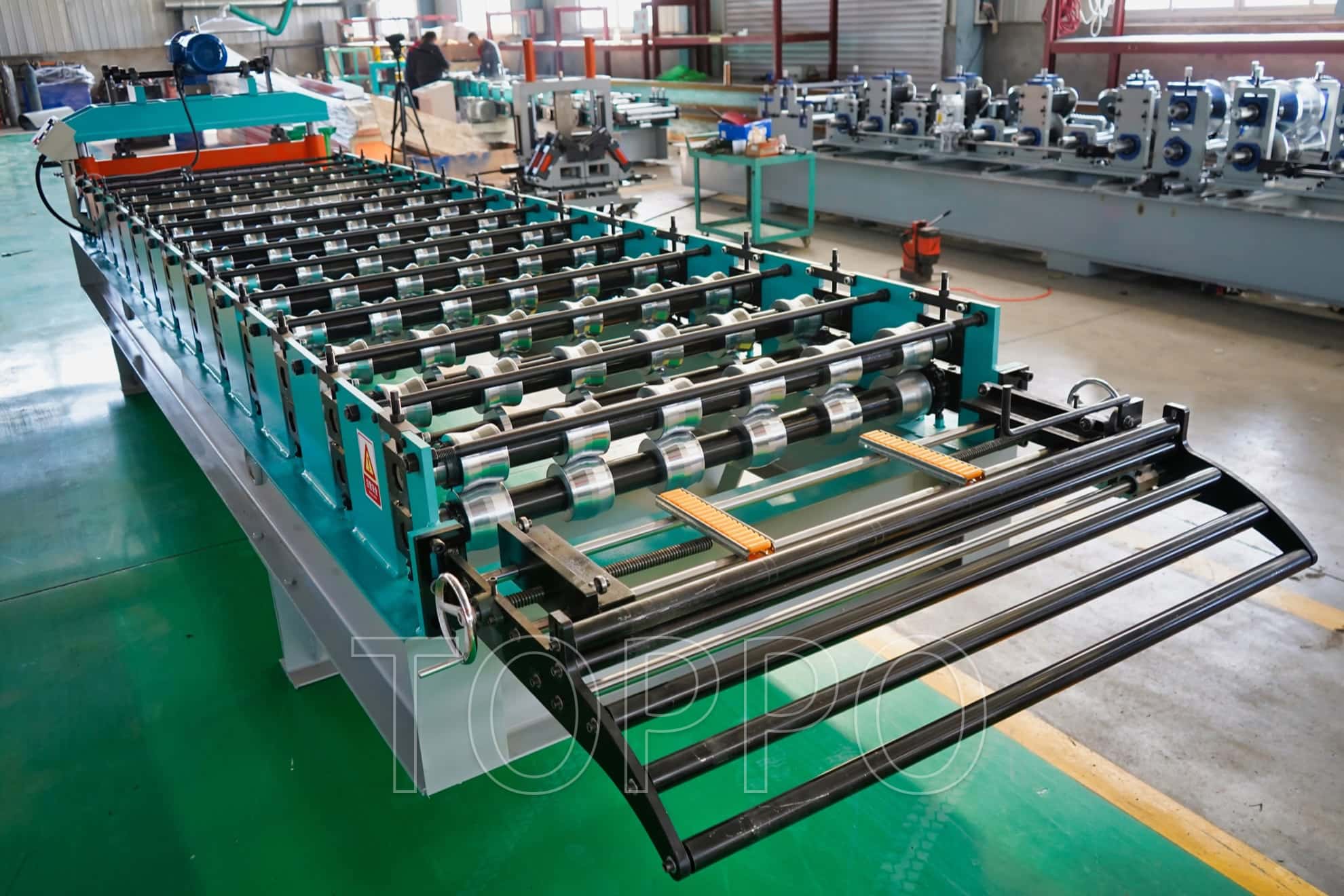 Trapezoidal Roof Panel Roll Forming Machine
