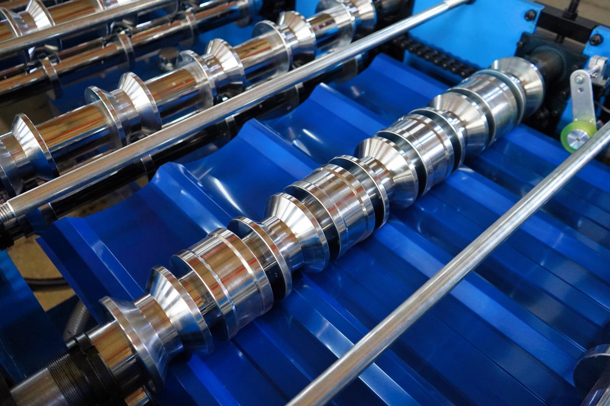 Advanced Steel Sheet Roll Forming Machine with PLC Control