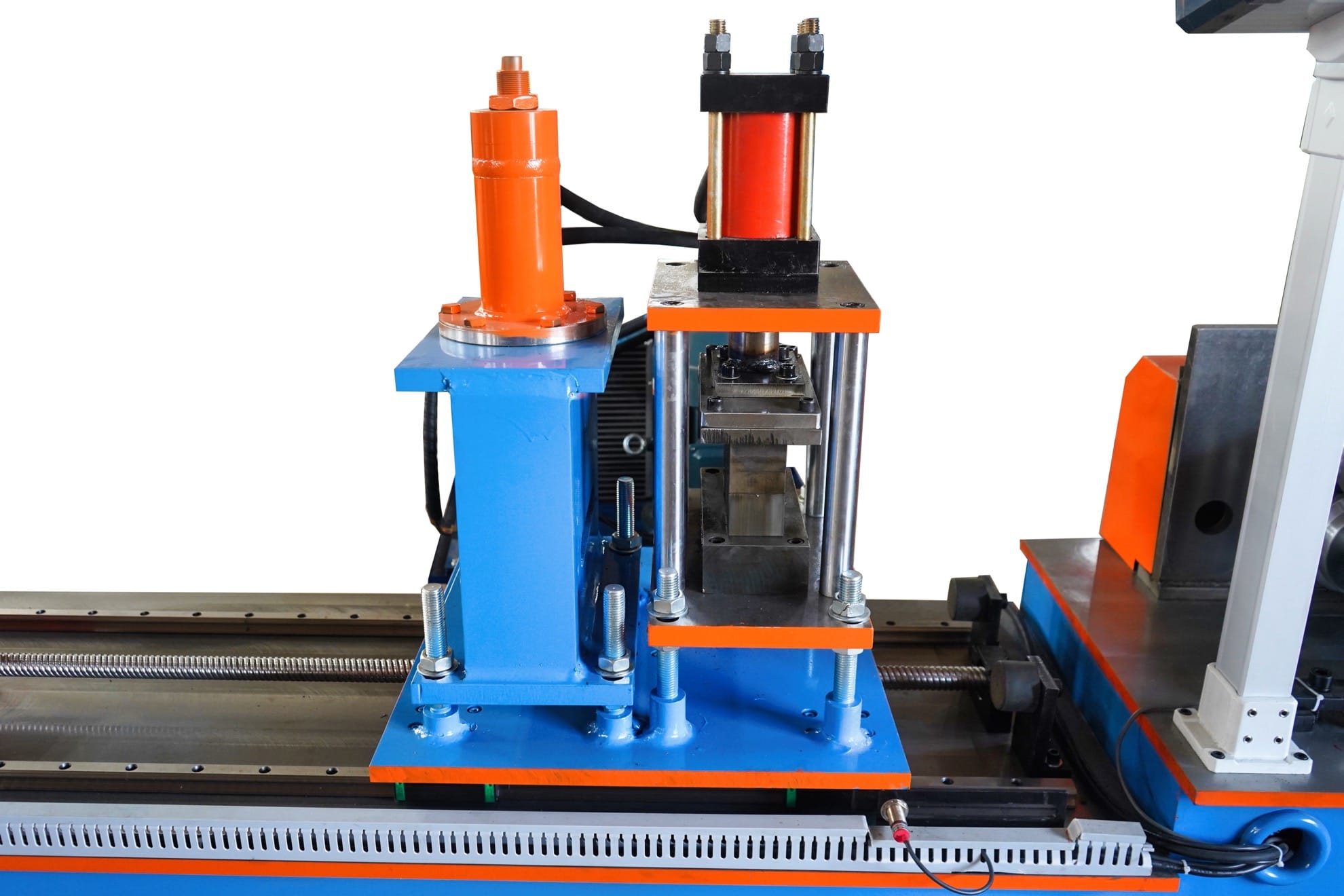 Keel Roll Forming Machine With Cutting Head