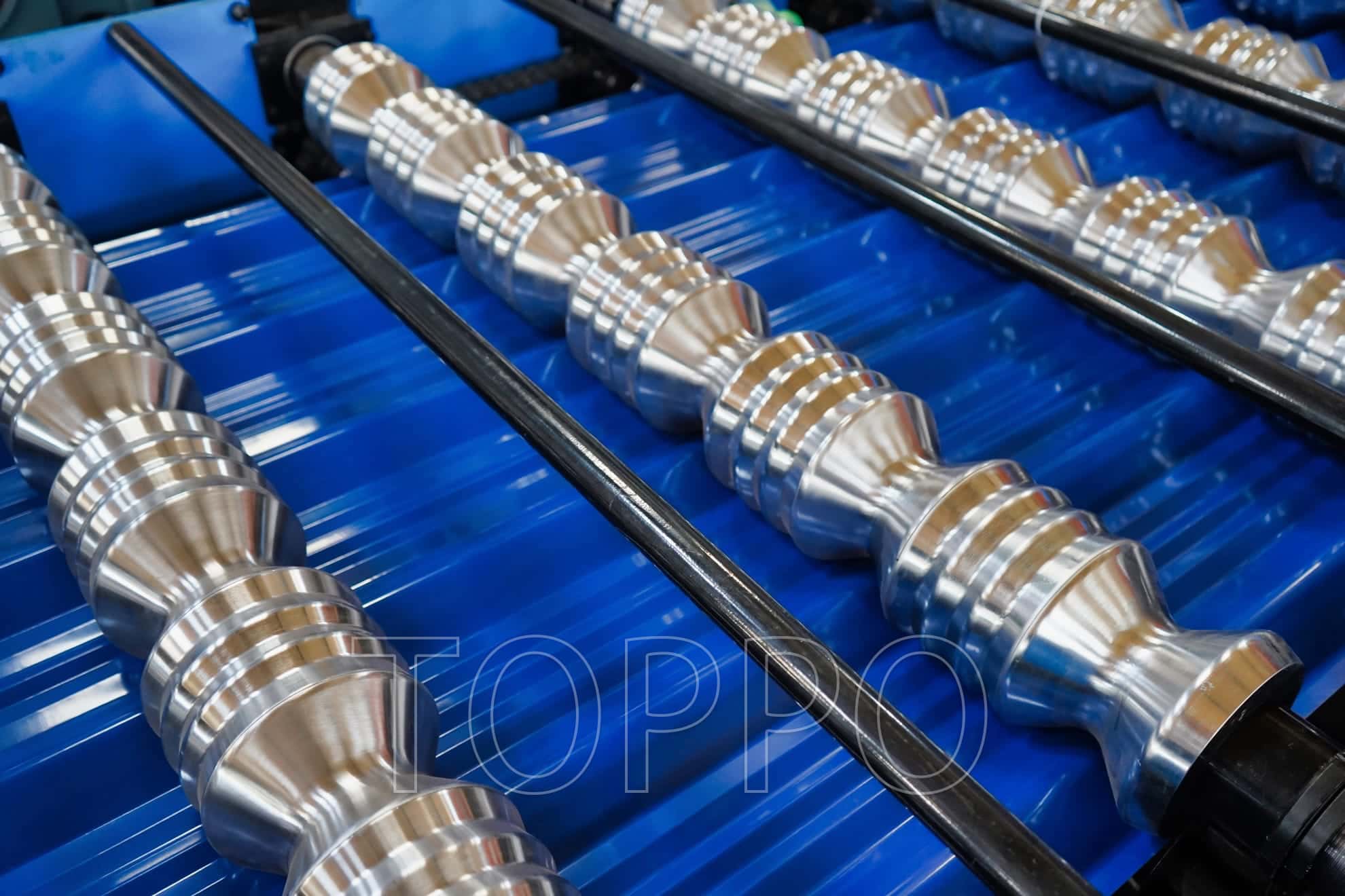 Blue Glazed Tile Roll Forming Machine with Touchscreen PLC