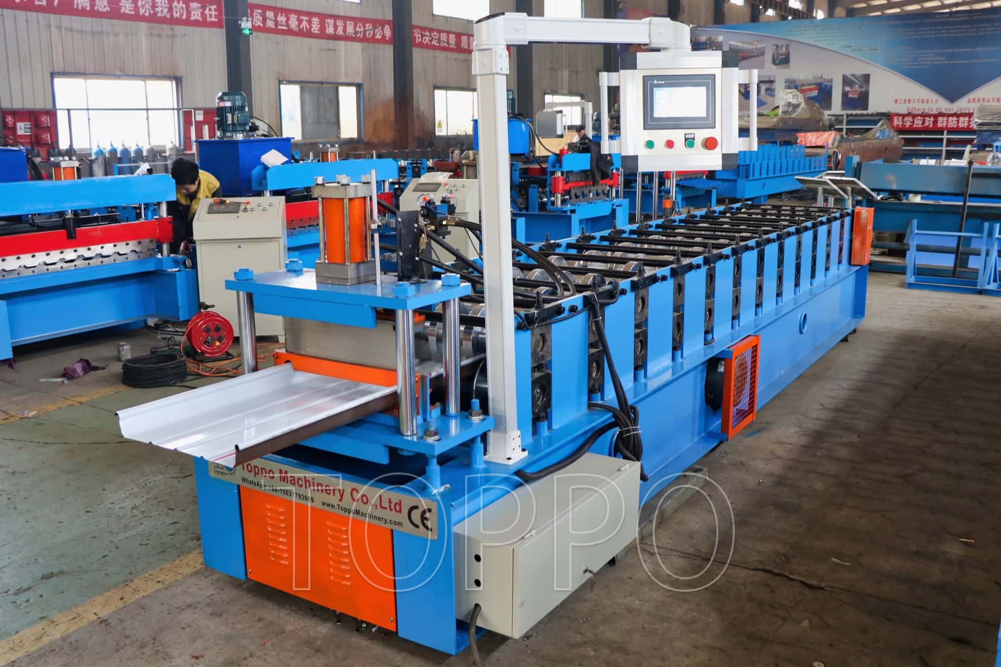 Key Techniques to Improve Roofing Panel Precision with Advanced Roll Forming Equipment