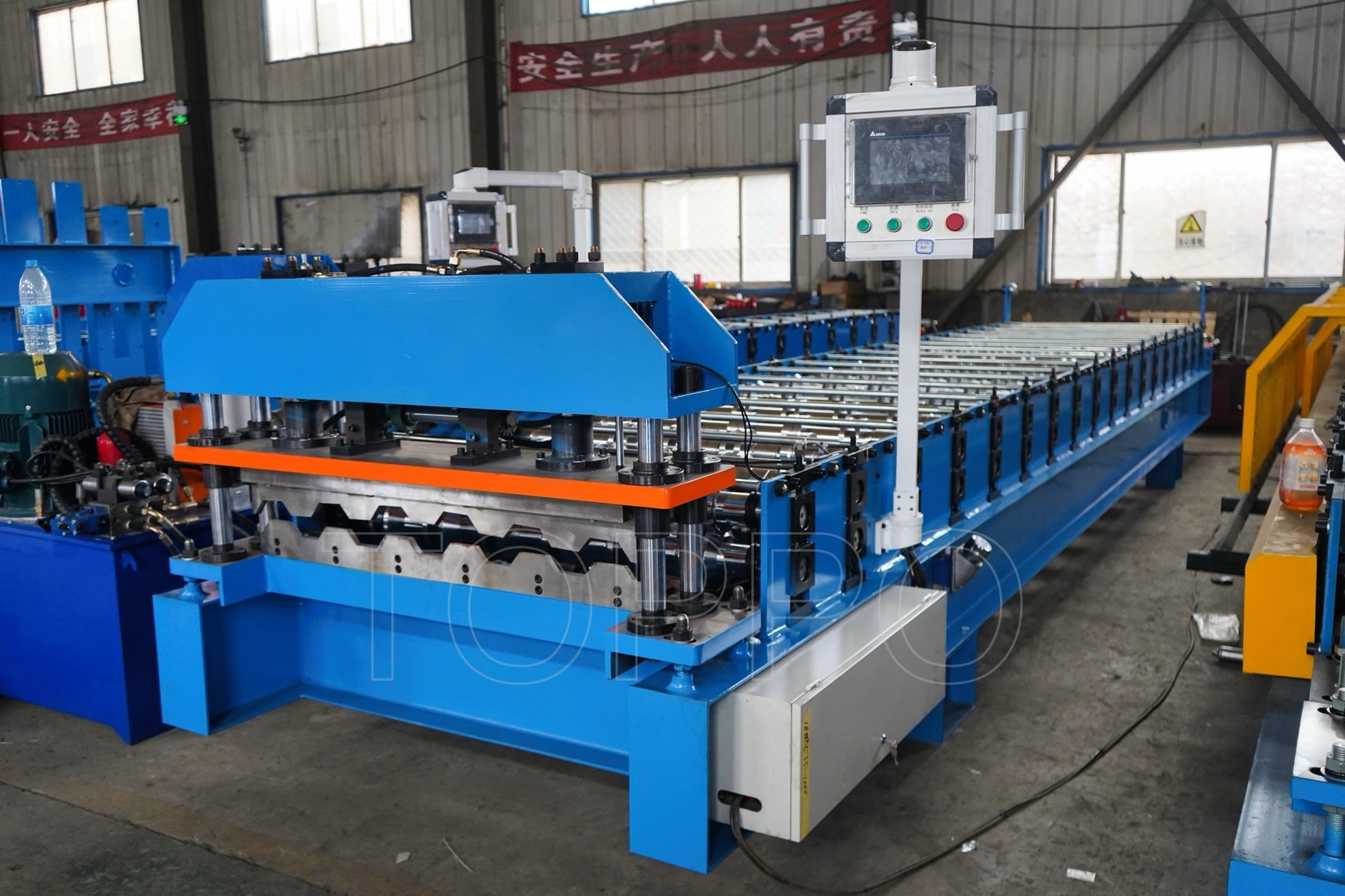 Automatic Trapezoidal Roof Sheet Roll Forming Machine with PLC Touchscreen