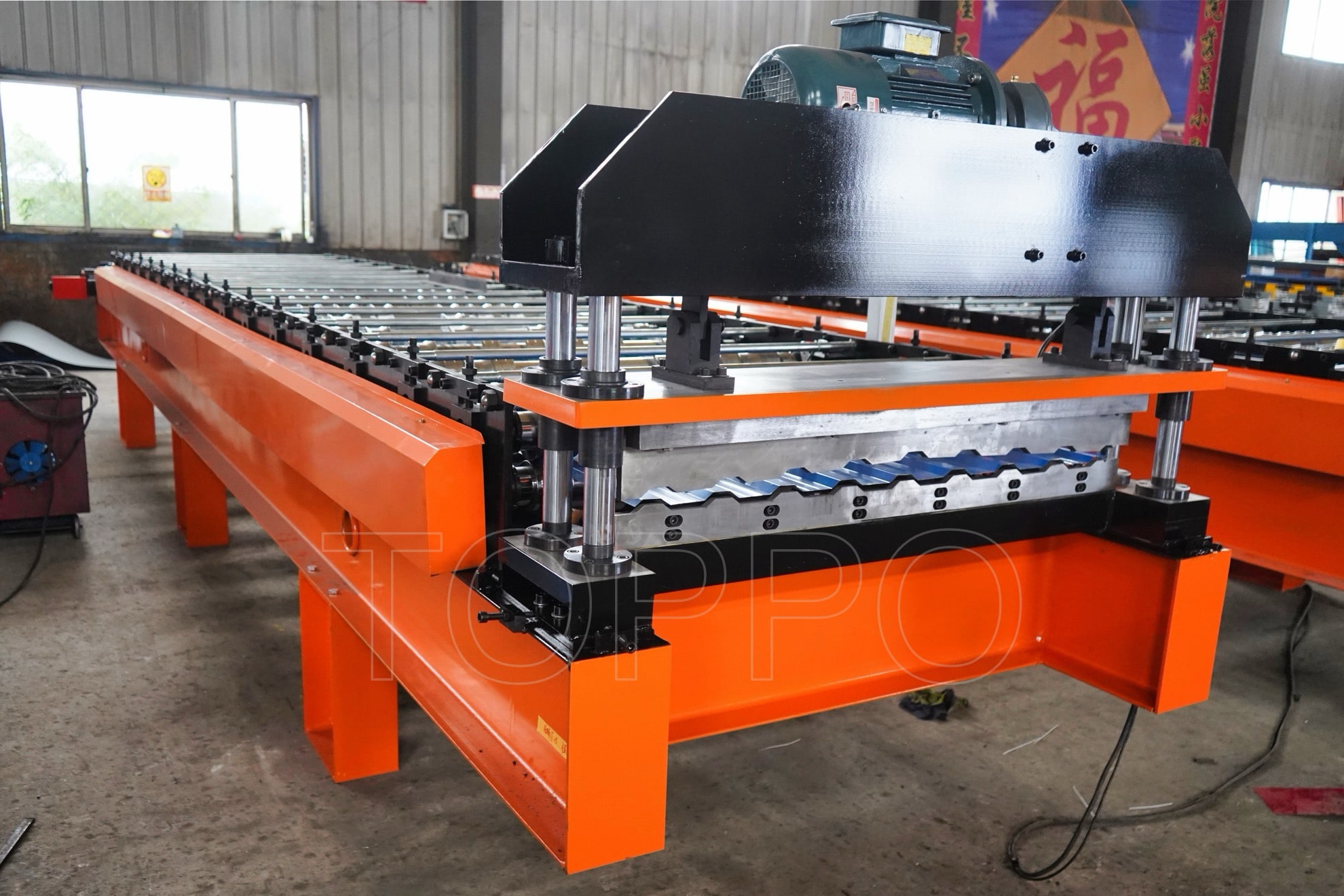 Trapezoidal Roof Roll Forming Machine for Steel Roofing Sheets