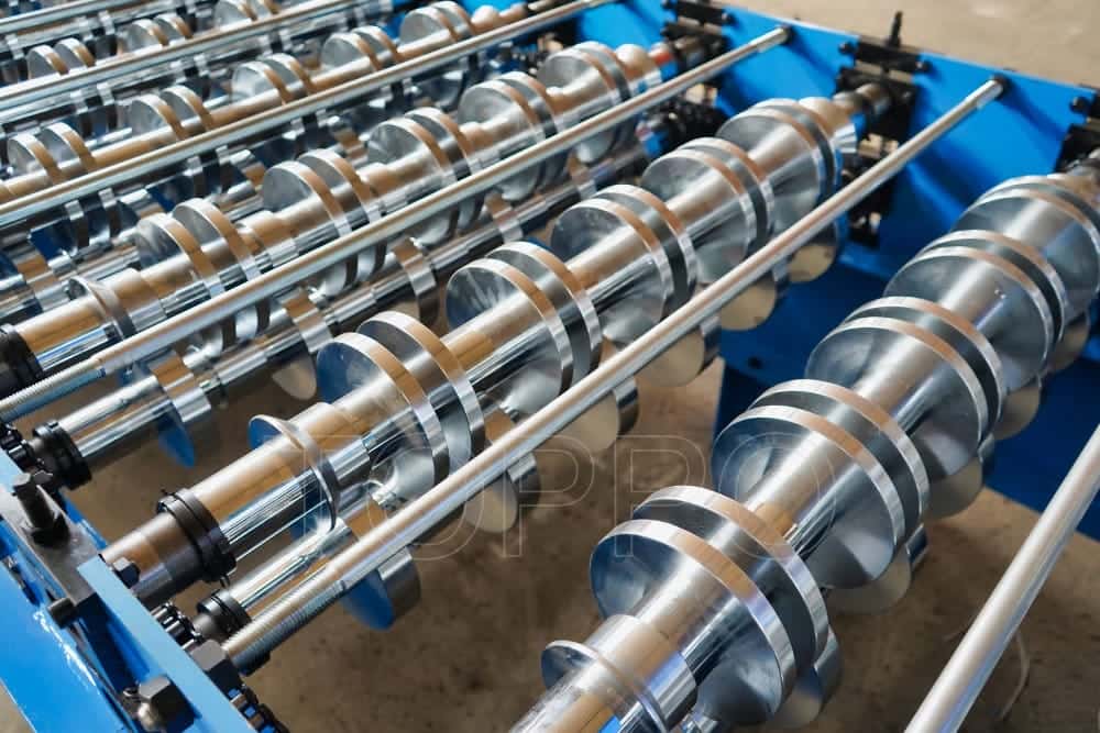High‑Precision Trapezoidal Roof Roll Forming Machine / Metal Roofing Sheet Former