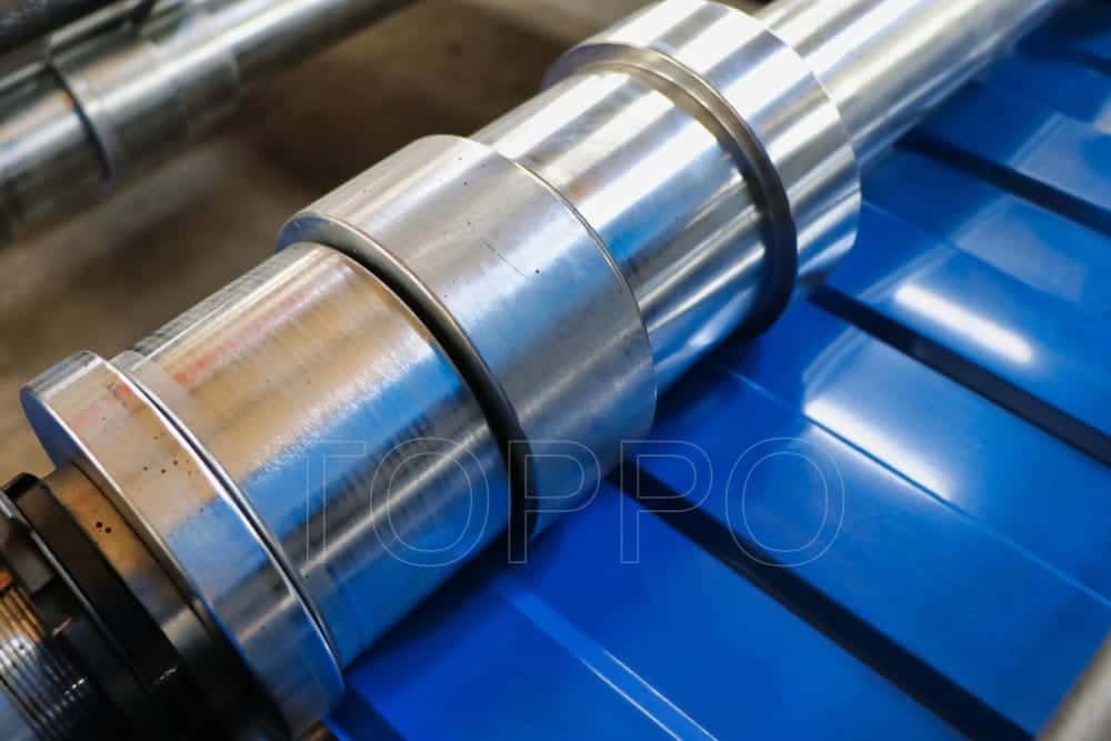 Industrial Trapezoidal Roof Panel Roll Forming Machine with Touch Screen Control