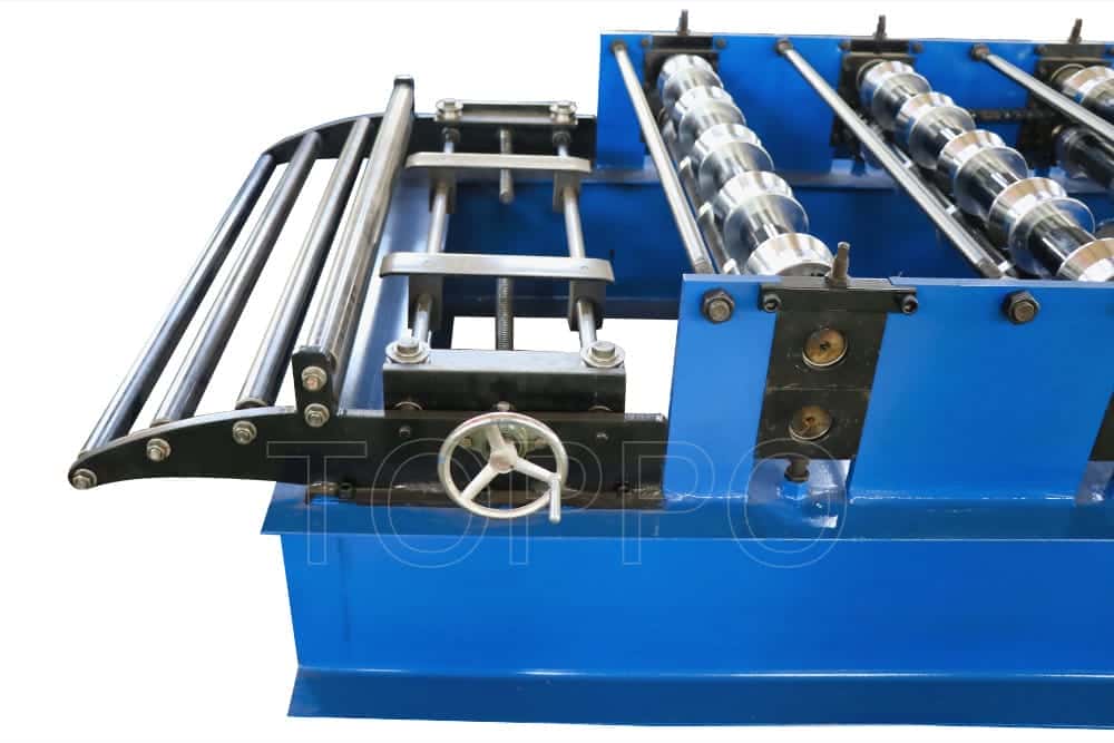 Heavy-Duty Trapezoidal Roof Panel Roll Forming Machine with Red Sheet Output