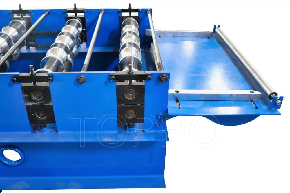 Compact PLC-Controlled Trapezoidal Roll Forming Machine for Roofing Panels