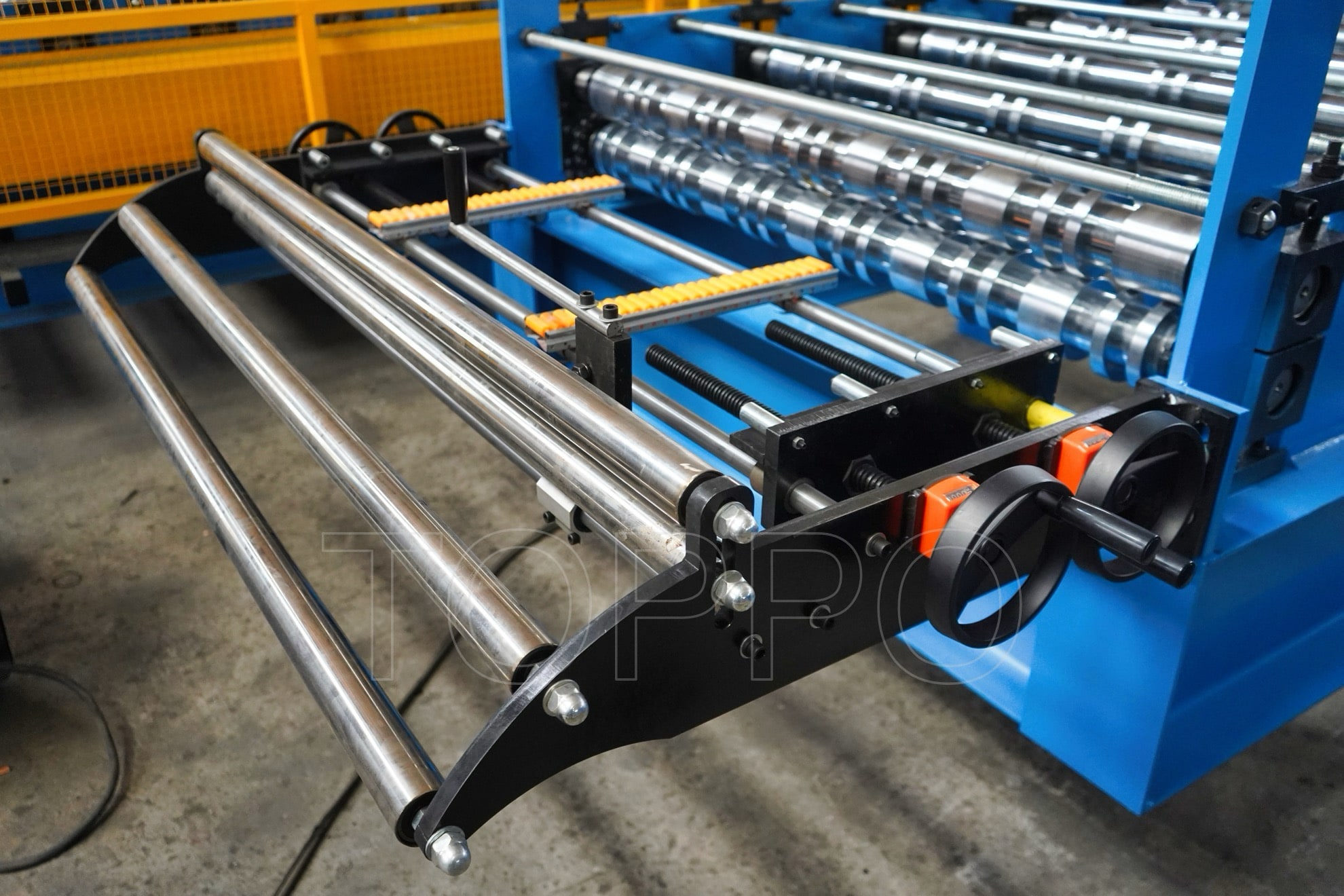 Automatic Trapezoidal Roof Sheet Roll Forming Machine with PLC Touchscreen