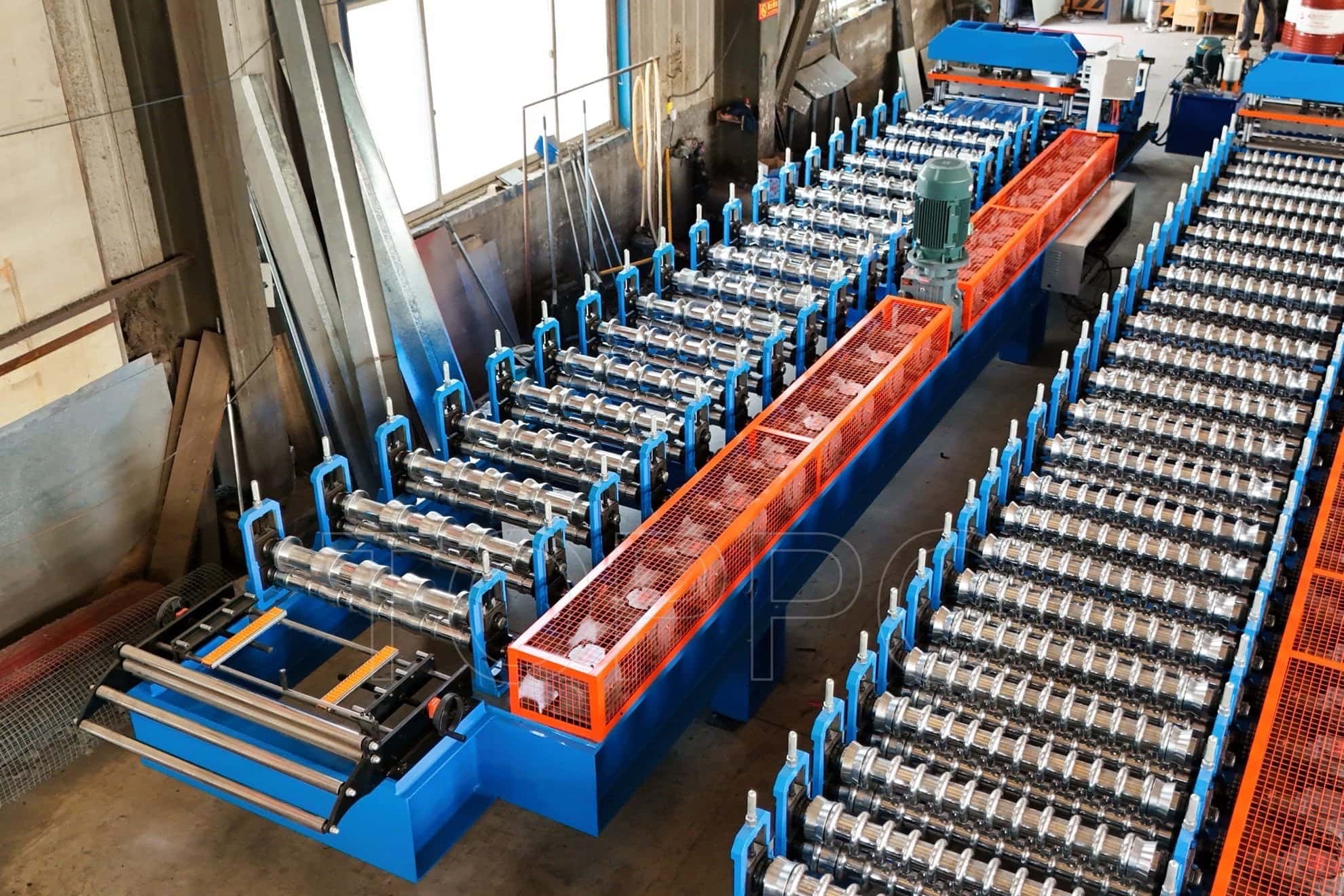 High-Capacity Trapezoidal Sheet Roll Forming Machine for Industrial Use