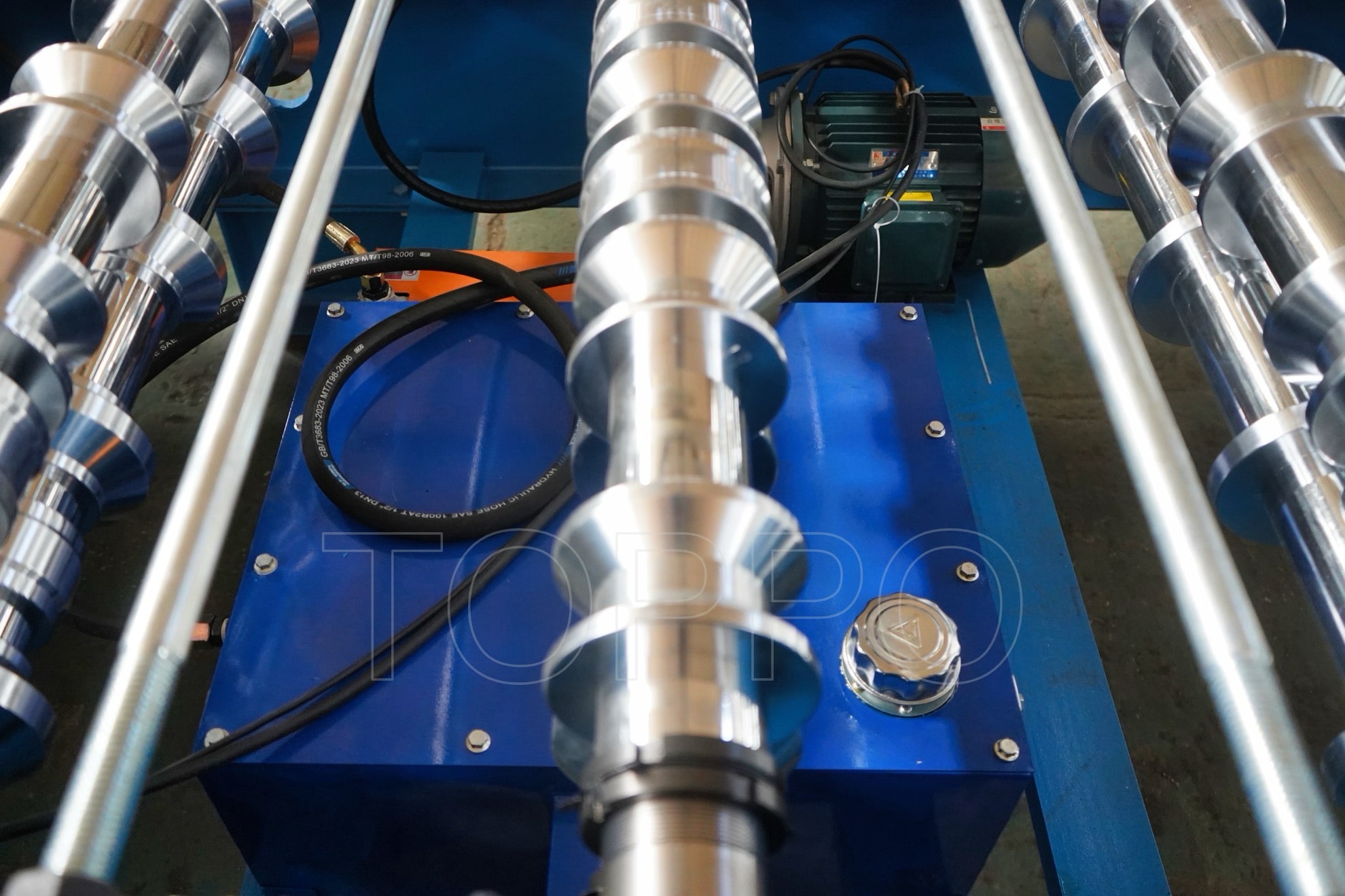 Precision Trapezoidal Roofing Sheet Roll Forming Machine