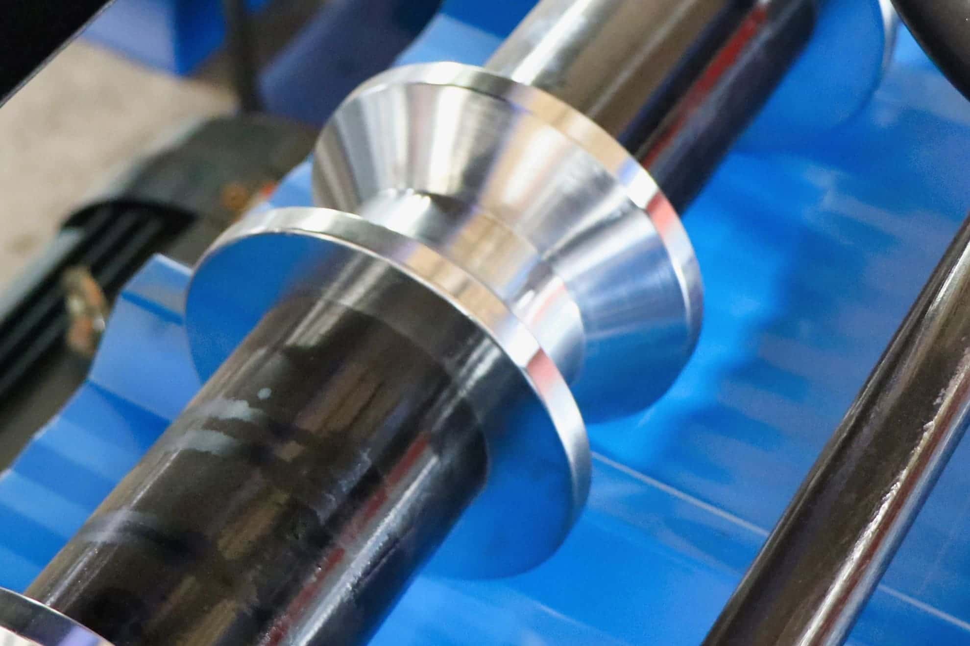 Touchscreen Controlled Trapezoidal Roll Forming Machine with Hydraulic Cutter