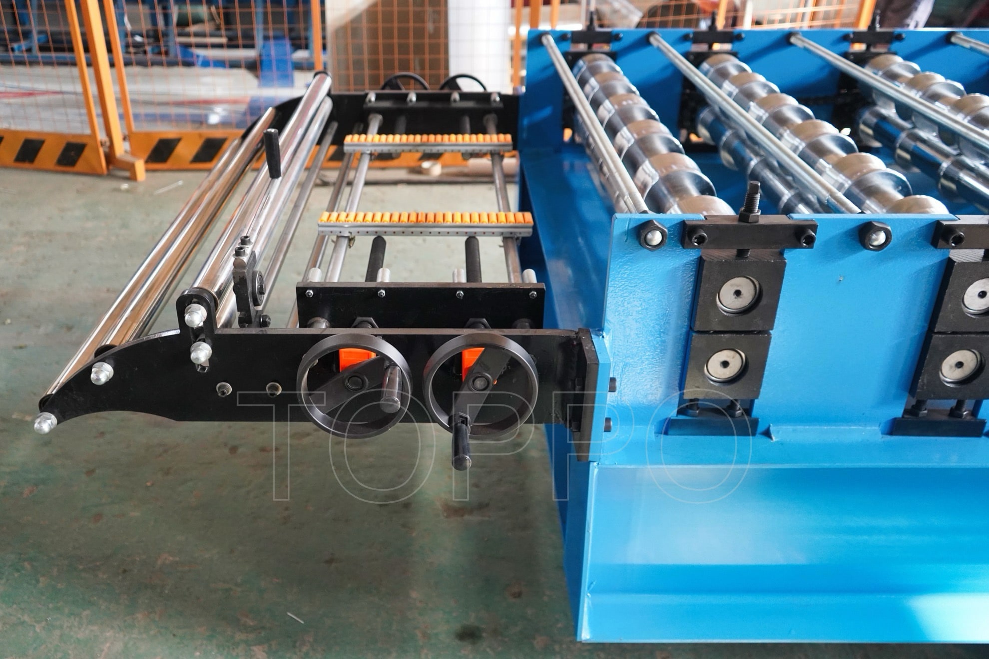 Precision Trapezoidal Roofing Sheet Roll Forming Machine