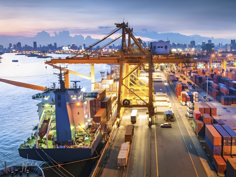 前8月中国外贸平稳增长3.5% 出口进口连续三月双增展现韧性