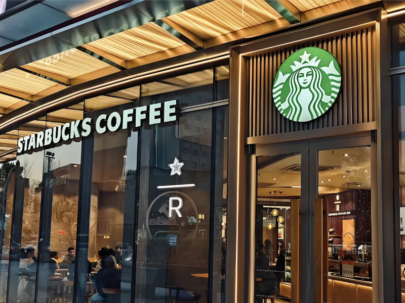 消费赛道热潮涌动 顶级资本竞相布局 与市场疲态形成鲜明反差