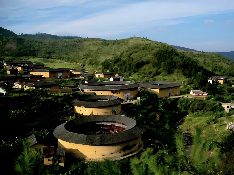 福建土楼 千年夯土传奇奏响古今和谐乐章