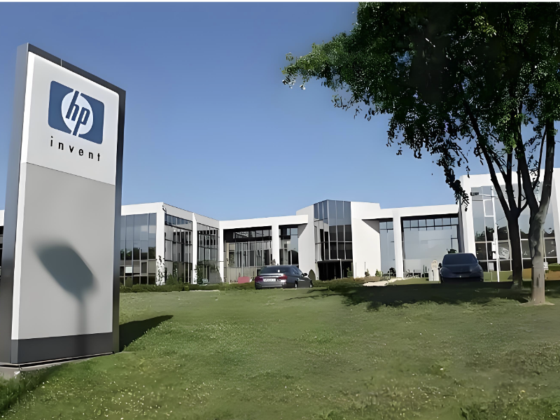 惠普发布2025财年业绩报告 盈利展望不佳启动大规模裁员