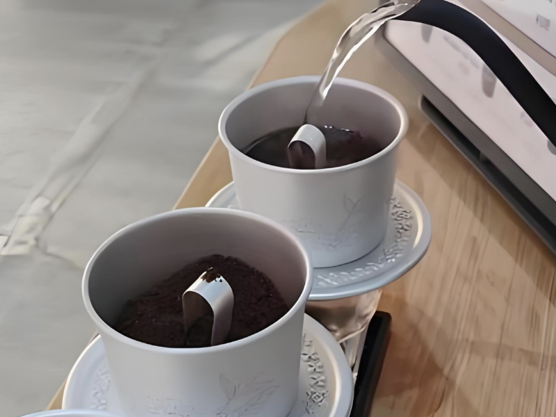 越南滴漏咖啡：邂逅舌尖的慢时光