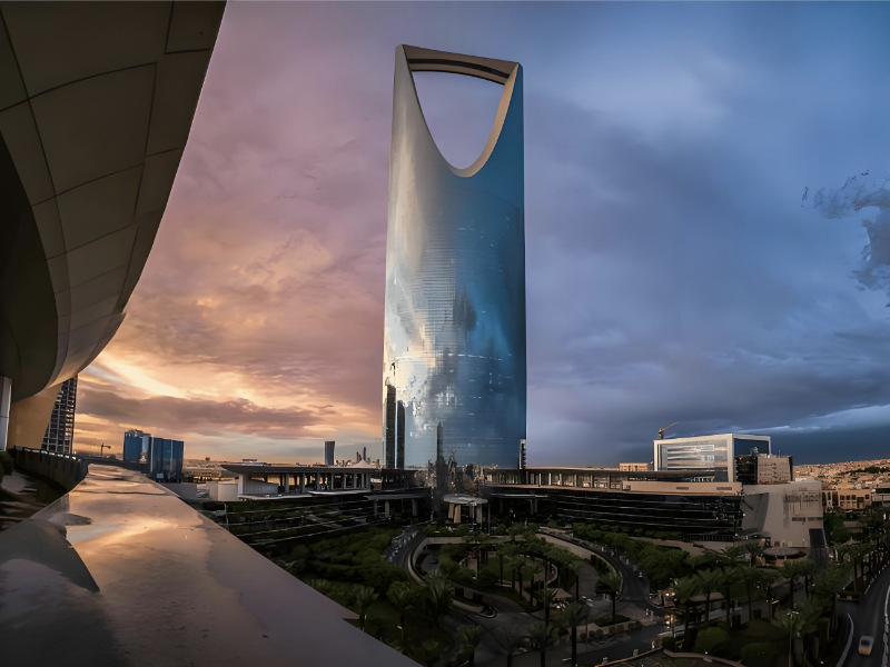 沙特旅游业蓬勃发展：2025 年游客量预计达 1.22 亿 迈向“2030 愿景”新征程