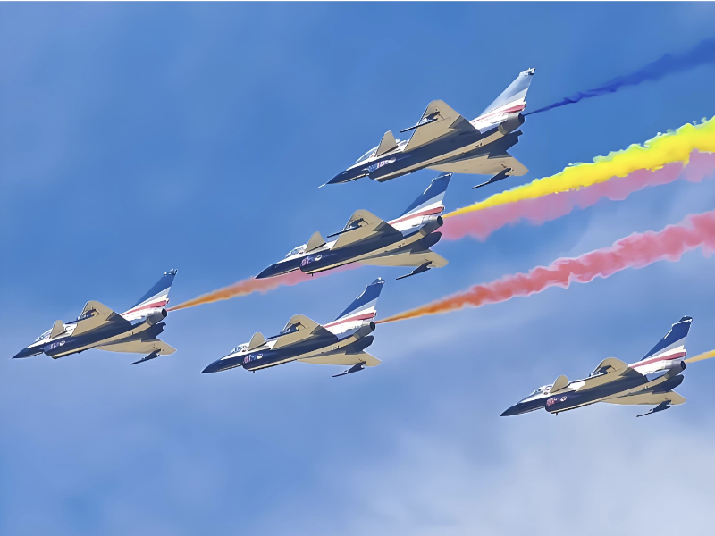 2026新加坡航展：航天峰会启幕 八一飞行表演队惊艳亮相