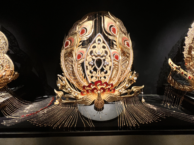 「2025世界華文媒體社長總編輯深圳行」走進深圳珠寶博物館   感受物華天寶帶來的藝術魅力 