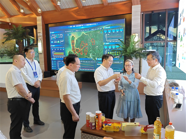 李玉成到中马合资公司调研中国—东盟（绿色棕榈产业）人工智能创新合作平台项目