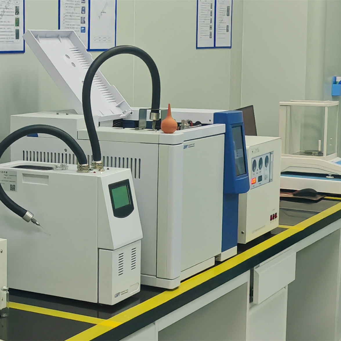 气相色谱（GC)与高效液相（HPLC)核心差异及选型依据