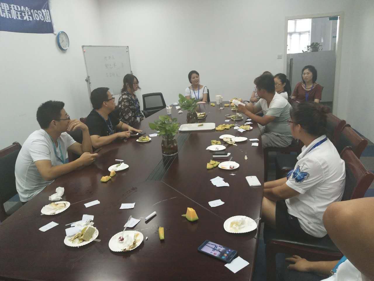 上海伊贝莎实业知名品牌婴泳设备厂家,欢迎您的到来！