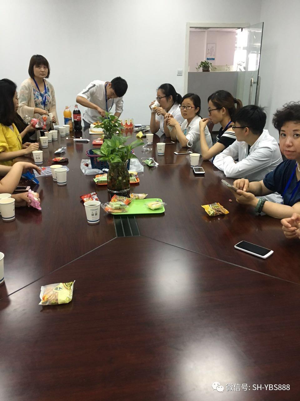 婴儿游泳池、婴幼儿游泳馆设备、婴儿游泳池厂家、婴儿游泳馆加盟、开婴儿游泳馆、水育早教、上海伊贝莎实业有限公司、伊贝莎官方网站